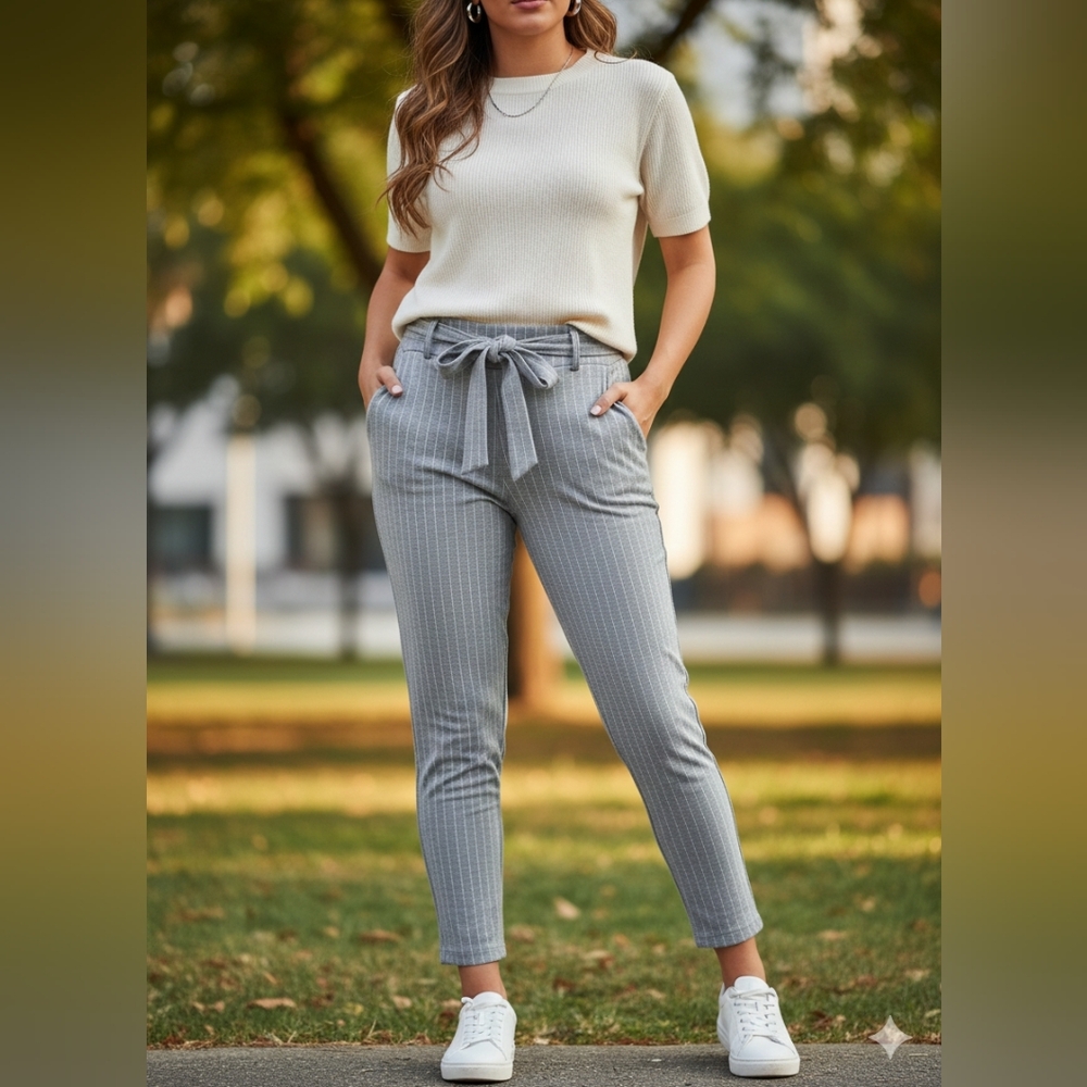 stylish  of gray pinstripe paperbag-waist trousers. Size L